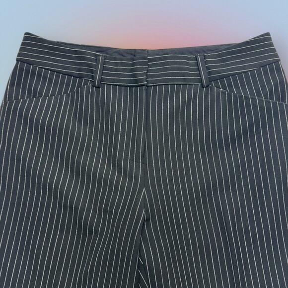 Women’s 2 Black White Pinstripe Dress Pant BEETLEJUICE - Picture 1 of 4
